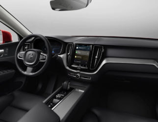wnetrze xc60 plus bright