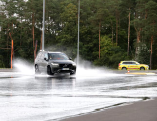 kurs tor modlin volvo xc90