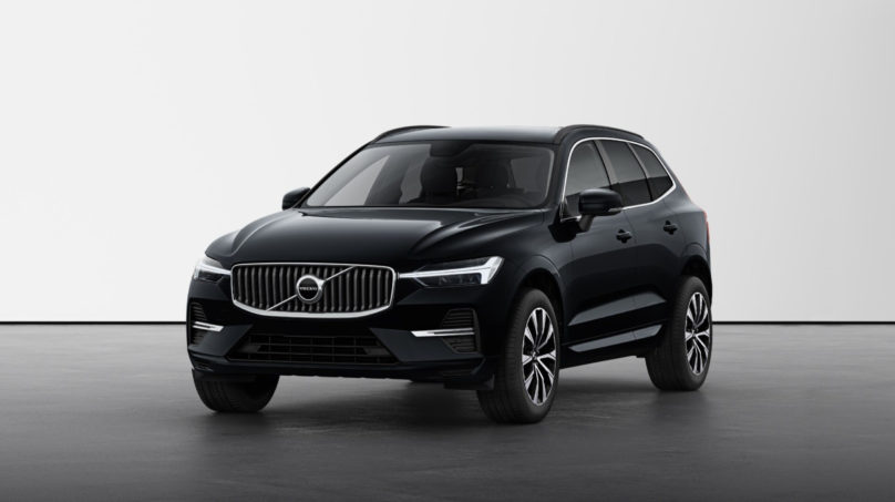 volvo xc60 czarny przod bok