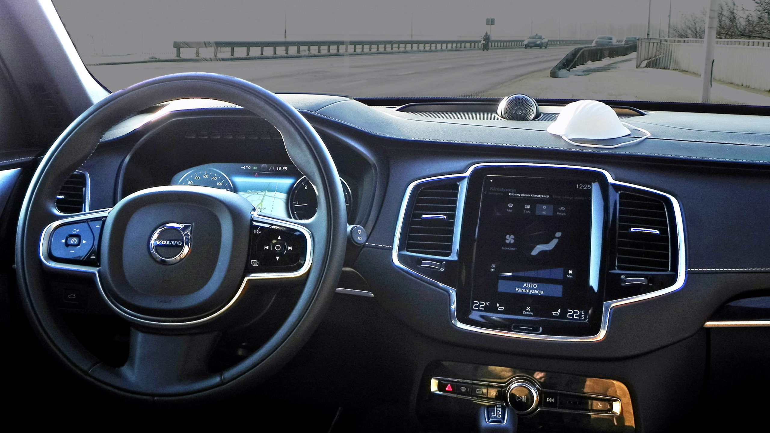 Czy samochód chroni przed smogiem? Autogala Salon Volvo